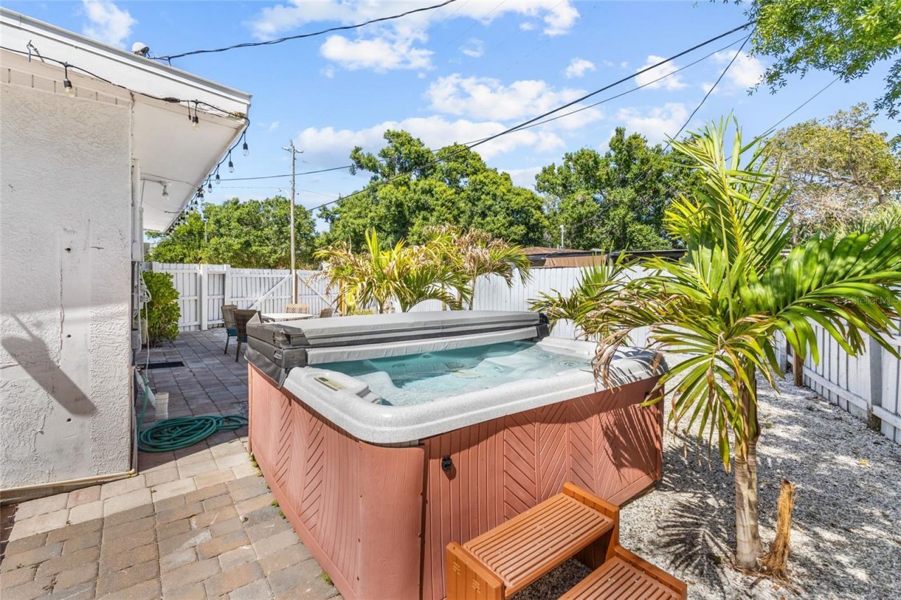 2082 Orchid Street , Sarasota, FL 34239 Photo