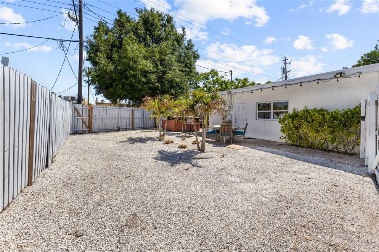 2082 Orchid Street , Sarasota, FL 34239 Photo