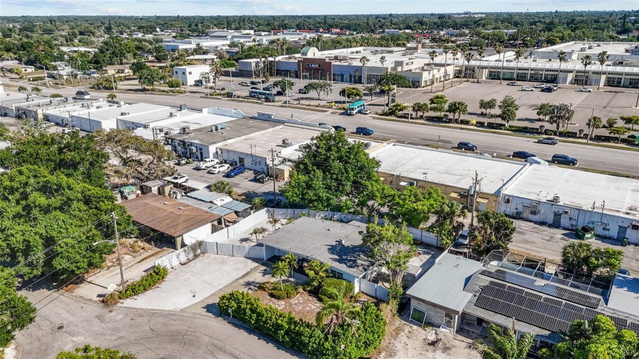 2082 Orchid Street , Sarasota, FL 34239 Photo