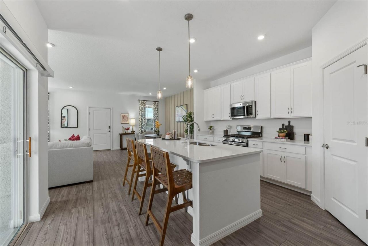 4698 Inner World Lane, Wesley Chapel, FL 33543 Photo