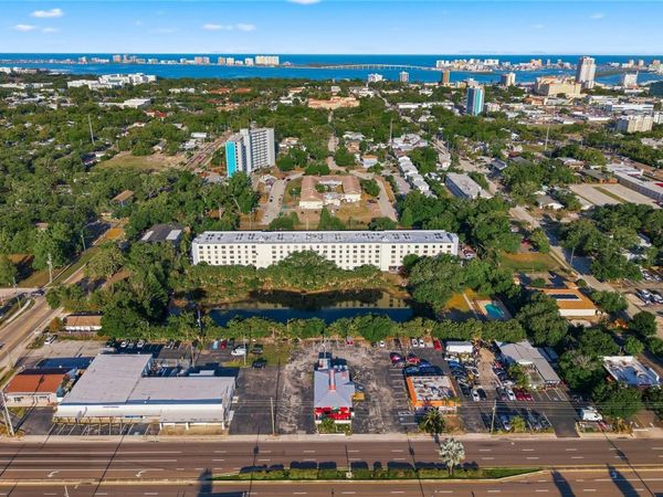 701 S MADISON AVENUE, Unit 420, CLEARWATER, FL 33756