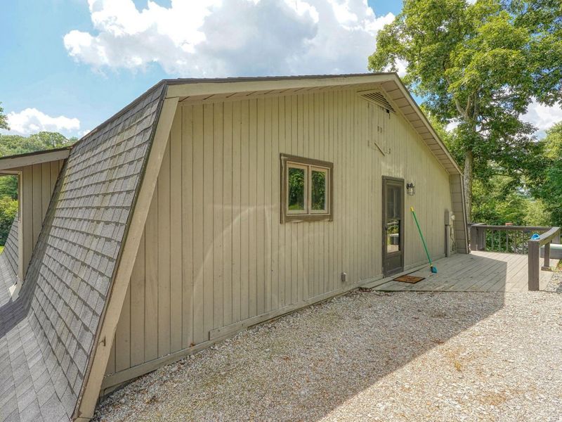 1300 Dannie Drive, Unit 2, Logan, OH 43138 Photo 15