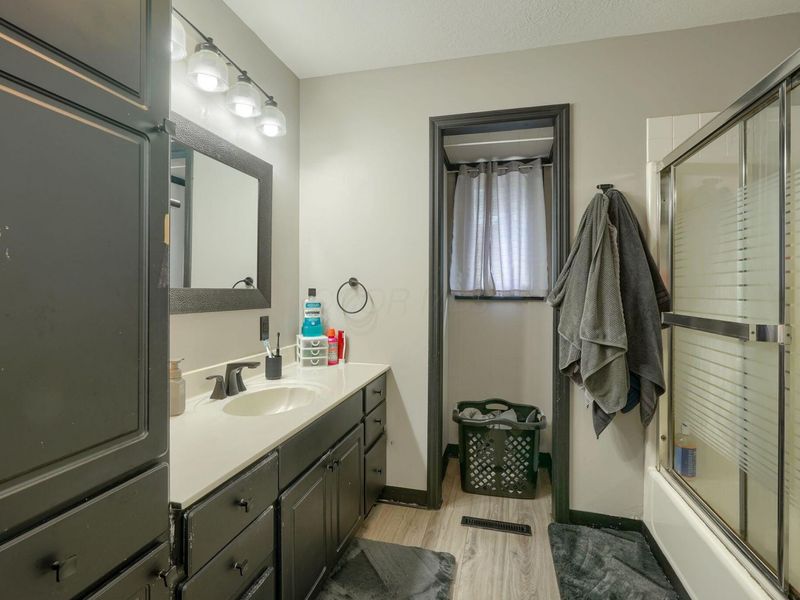 1300 Dannie Drive, Unit 2, Logan, OH 43138 Photo 9