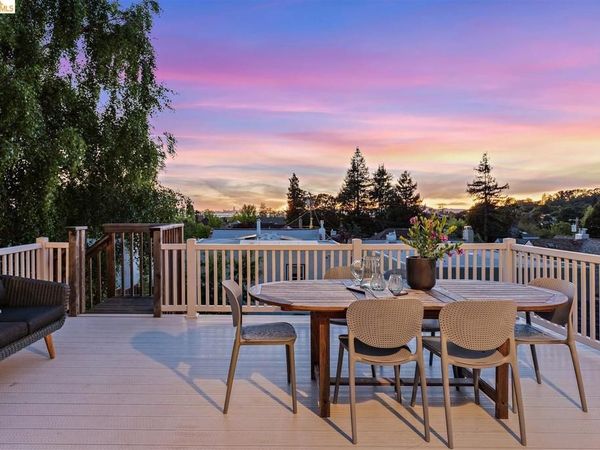 4261 Detroit, Oakland, CA 94619