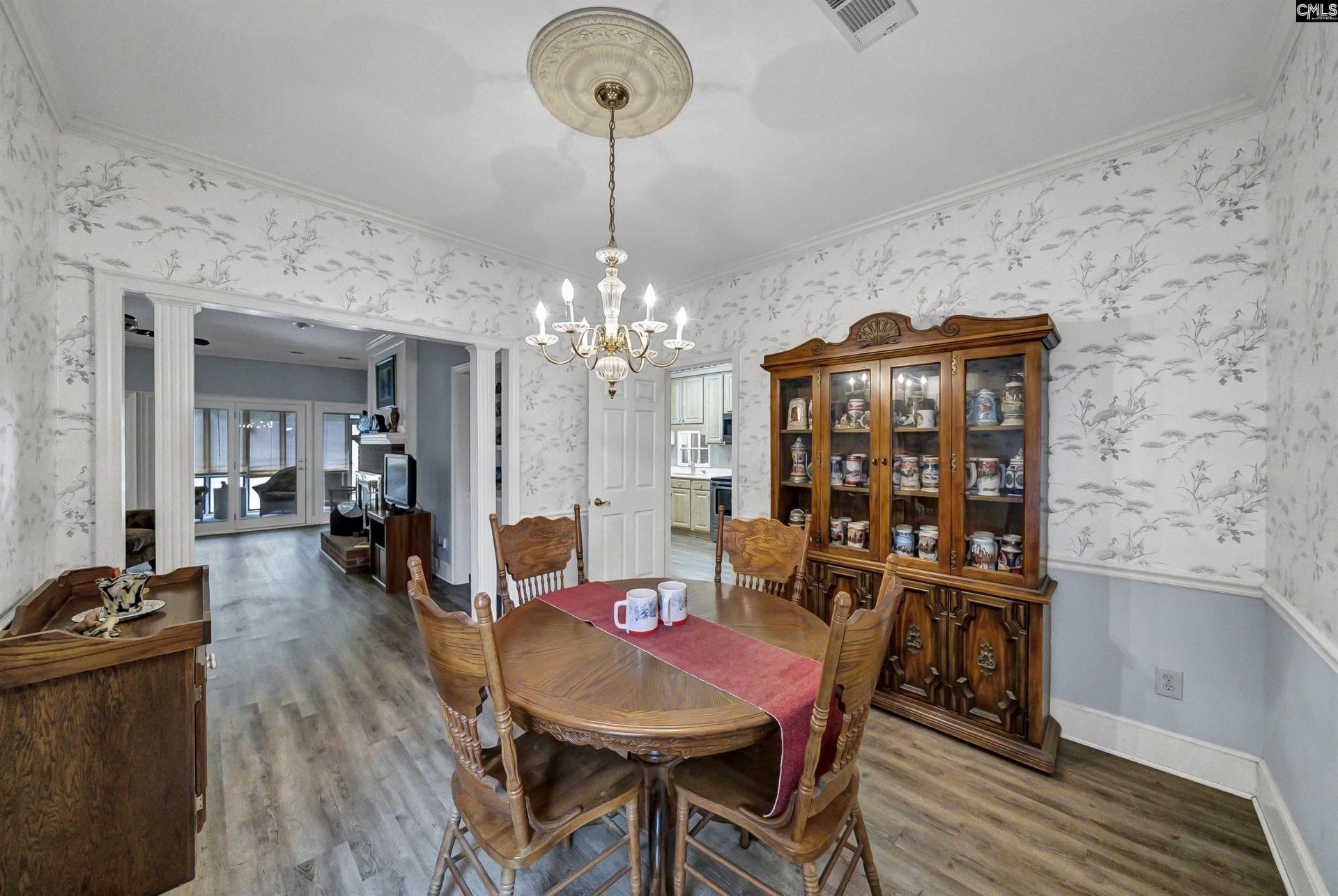 8 Southbury Lane  Photo 13