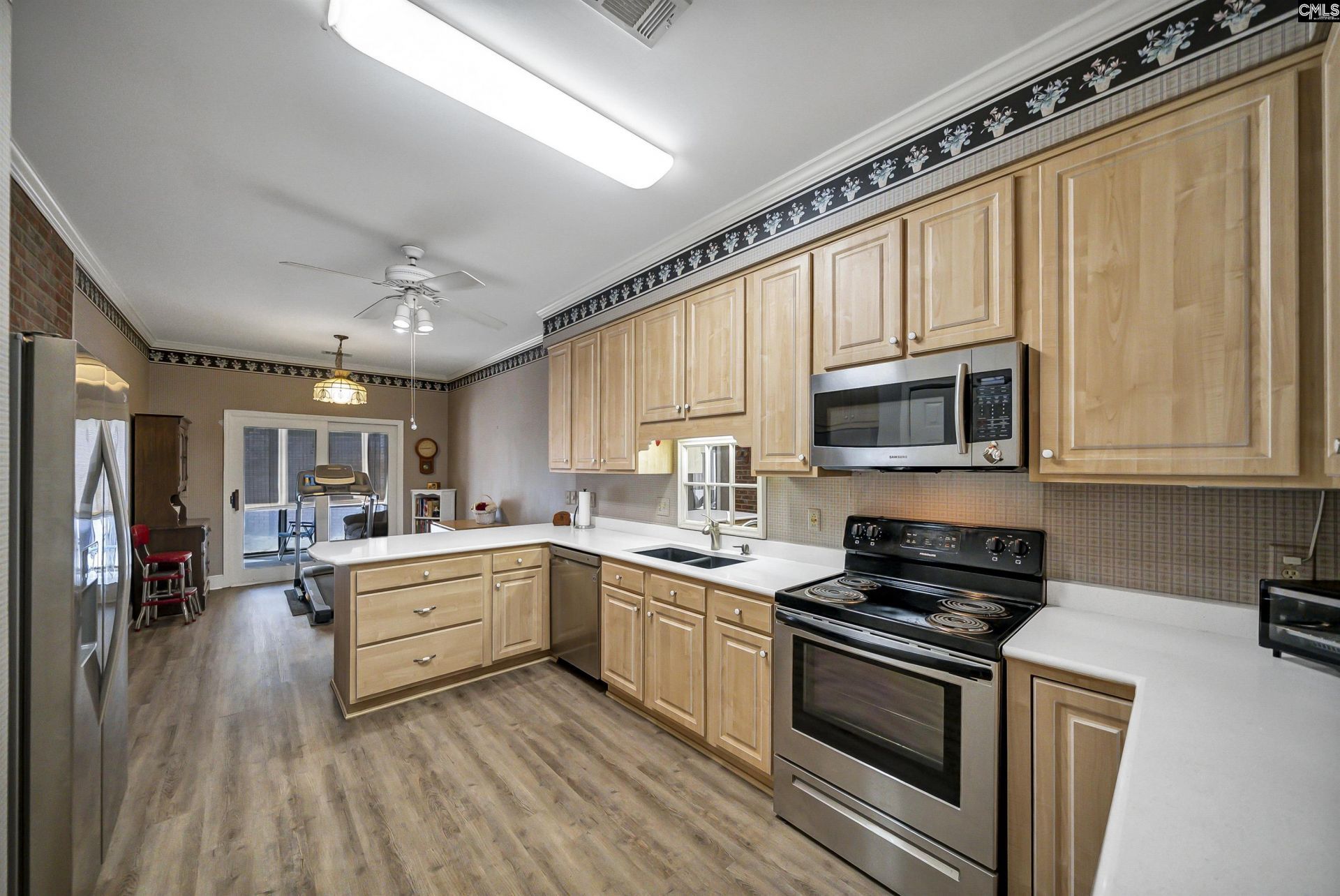 8 Southbury Lane  Photo 14