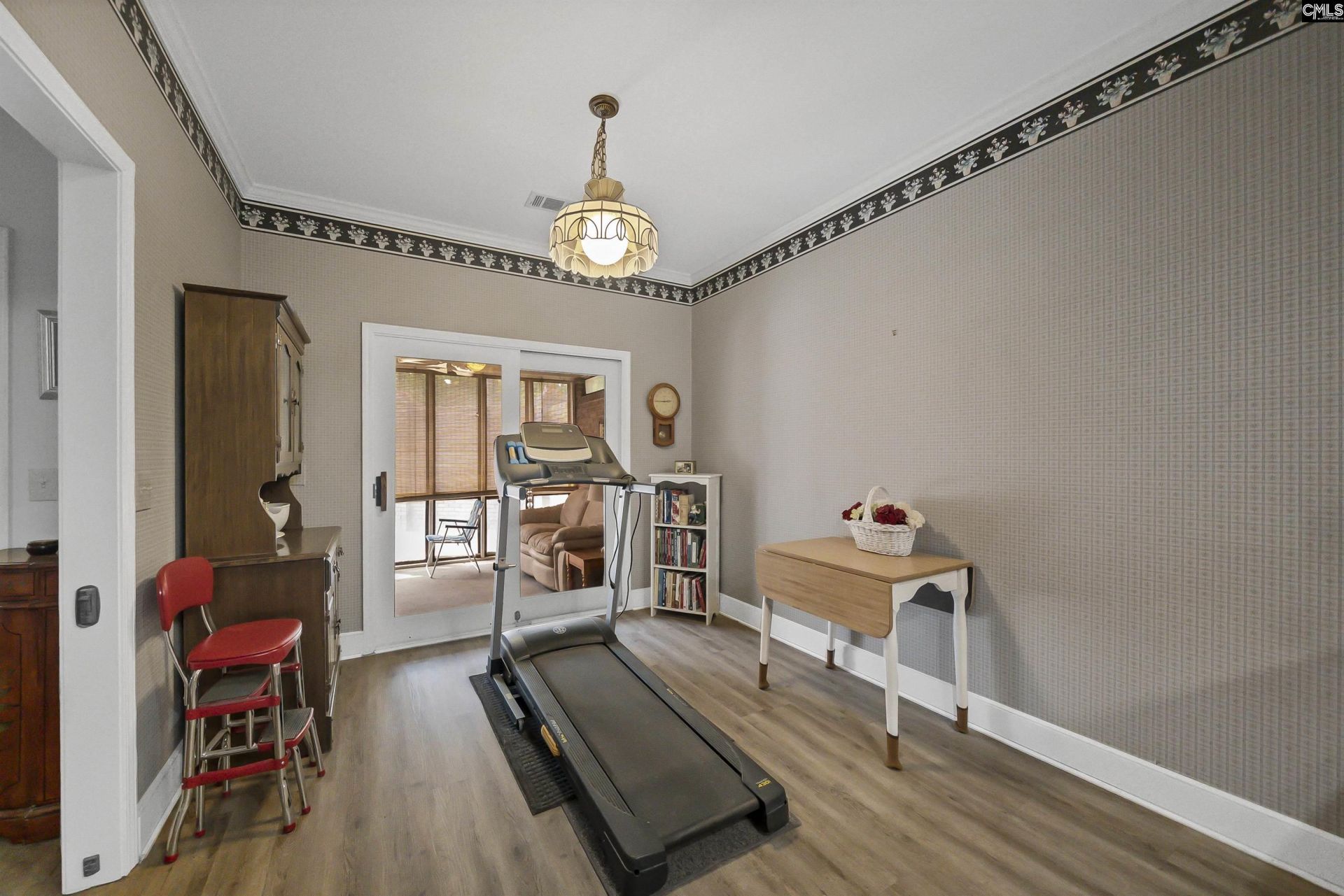 8 Southbury Lane  Photo 18