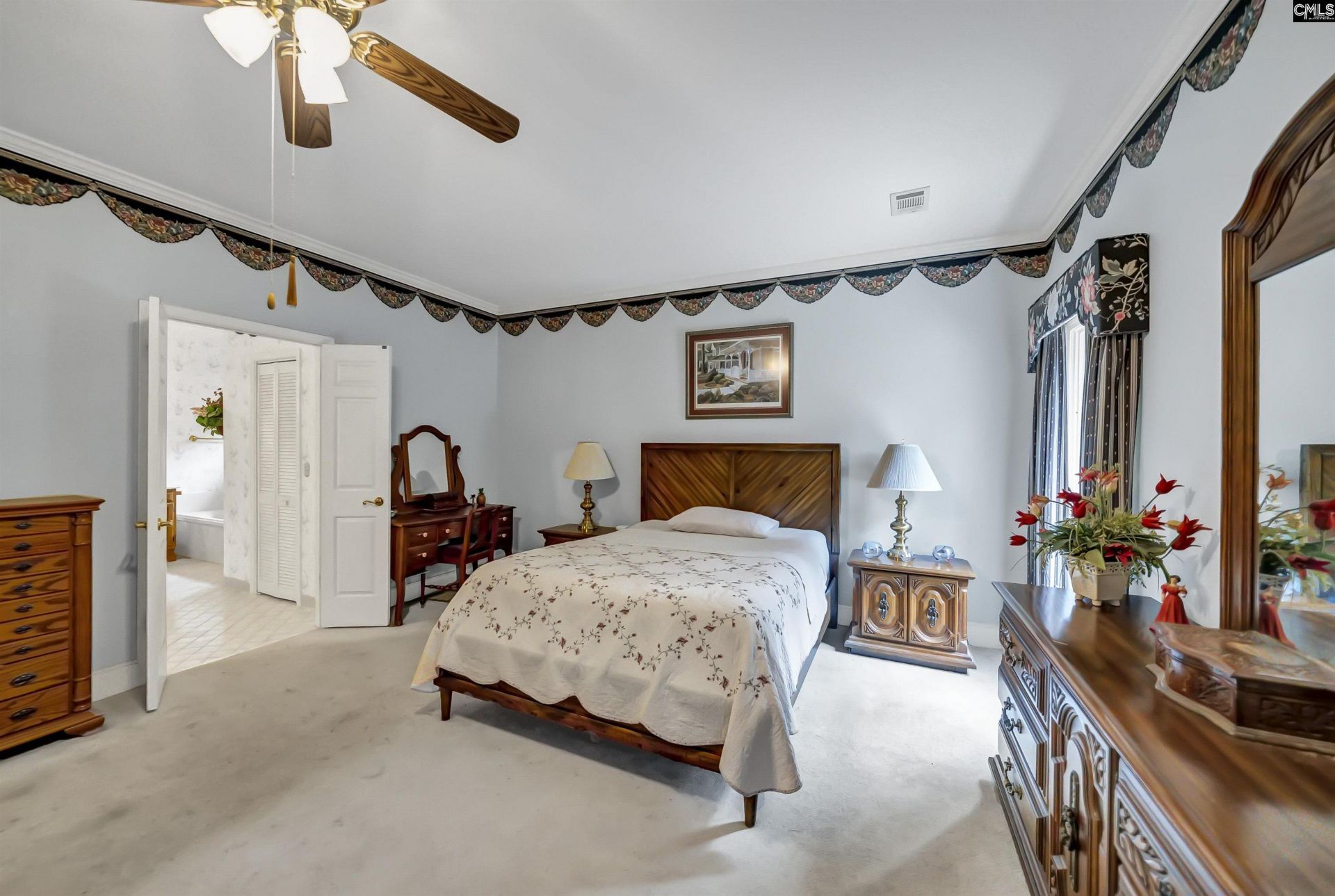 8 Southbury Lane  Photo 21