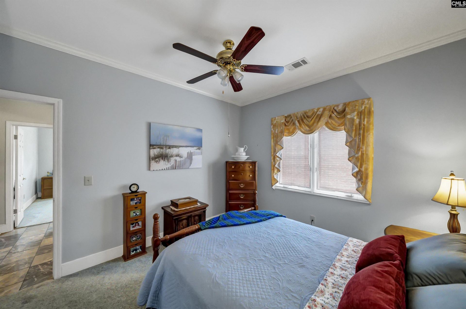 8 Southbury Lane  Photo 31