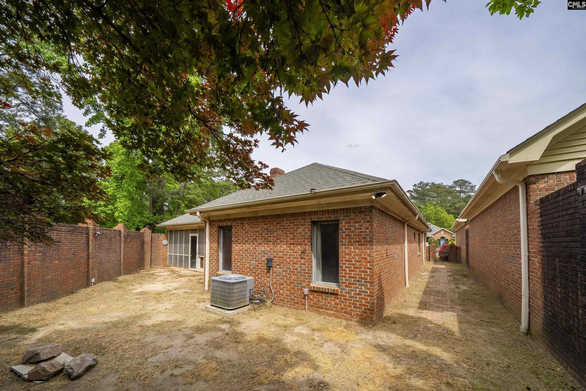 8 Southbury Lane  Photo 44