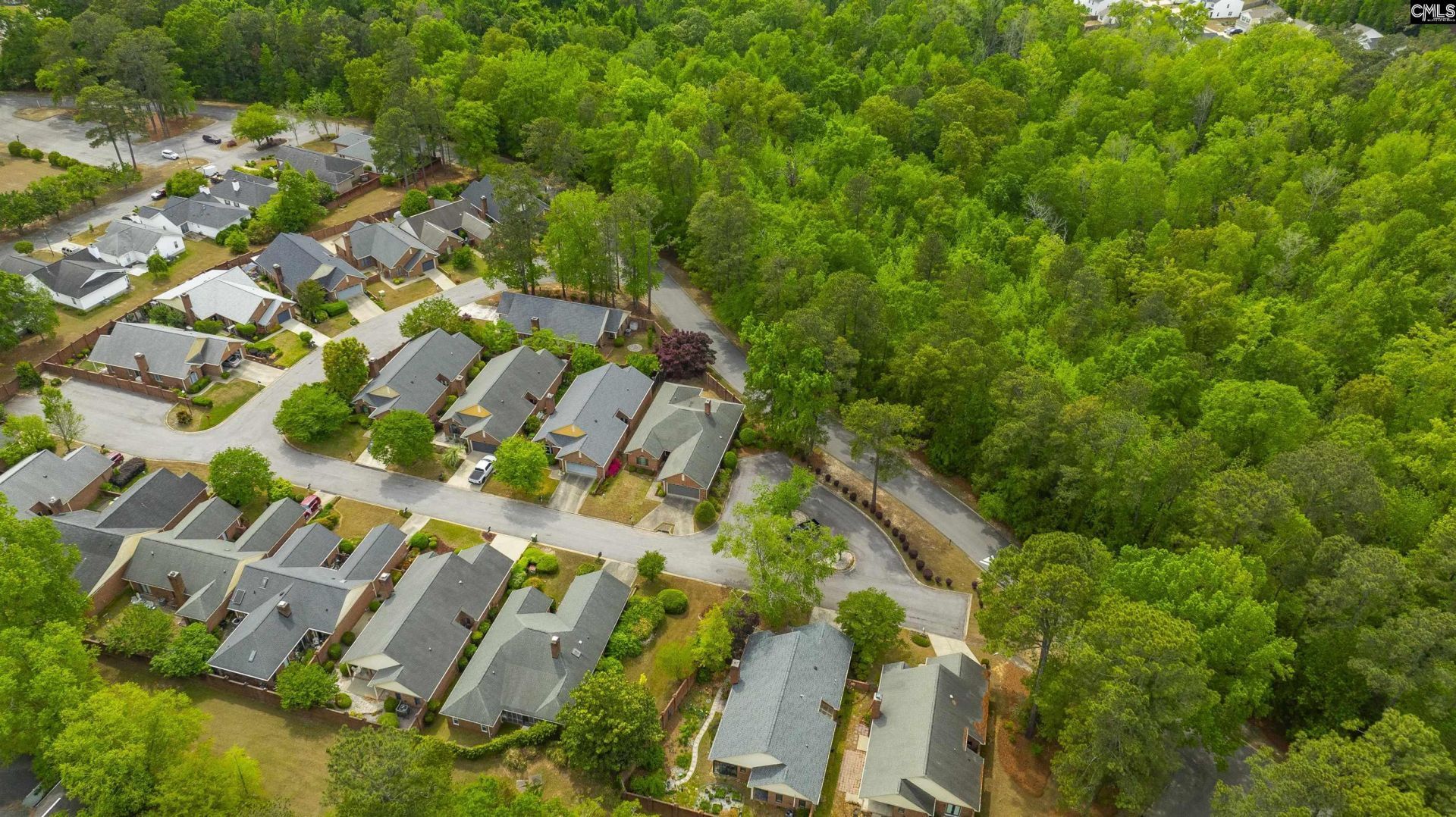 8 Southbury Lane  Photo 48