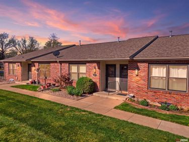 932 Carriage Way , Unit 9, Lincoln, NE 68510