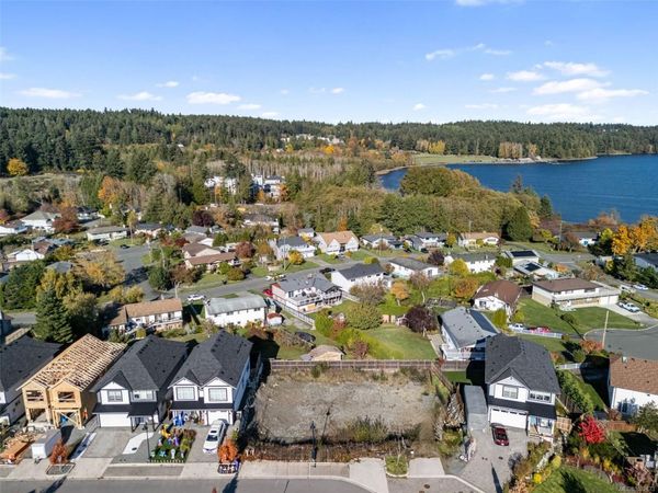 280 Seafield Rd , Colwood, BC V9C 0R1