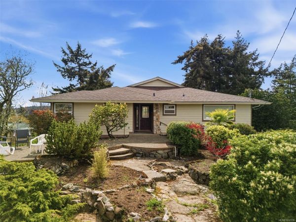 567 Prince Robert Dr, View Royal, BC V9B 1E1