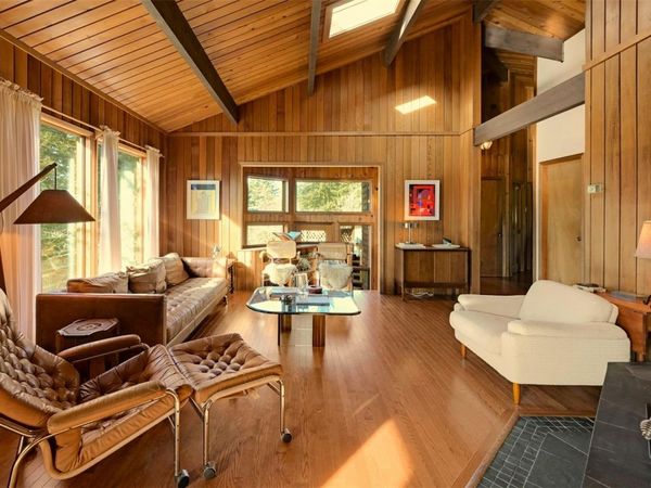 6587 West Saanich Rd, Central Saanich, BC V8M 1W8