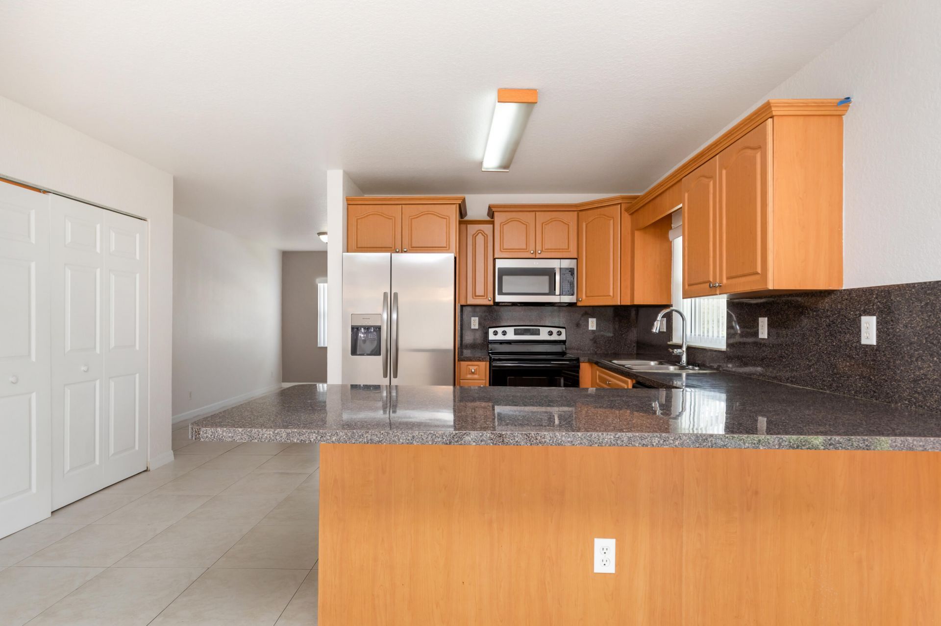 22 SW 6th Street, Unit 1, Hallandale Beach, FL 33009 Photo