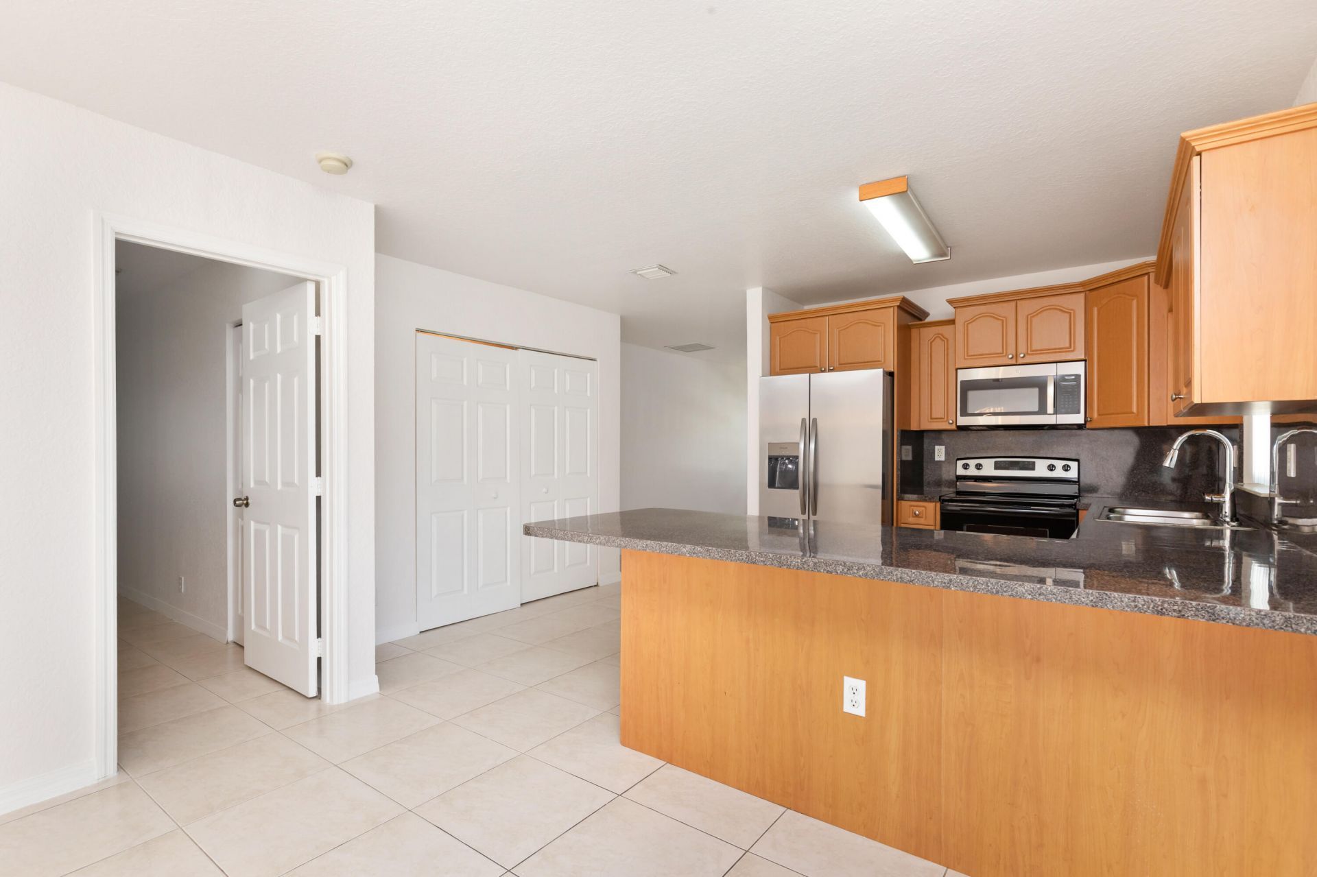 22 SW 6th Street, Unit 1, Hallandale Beach, FL 33009 Photo