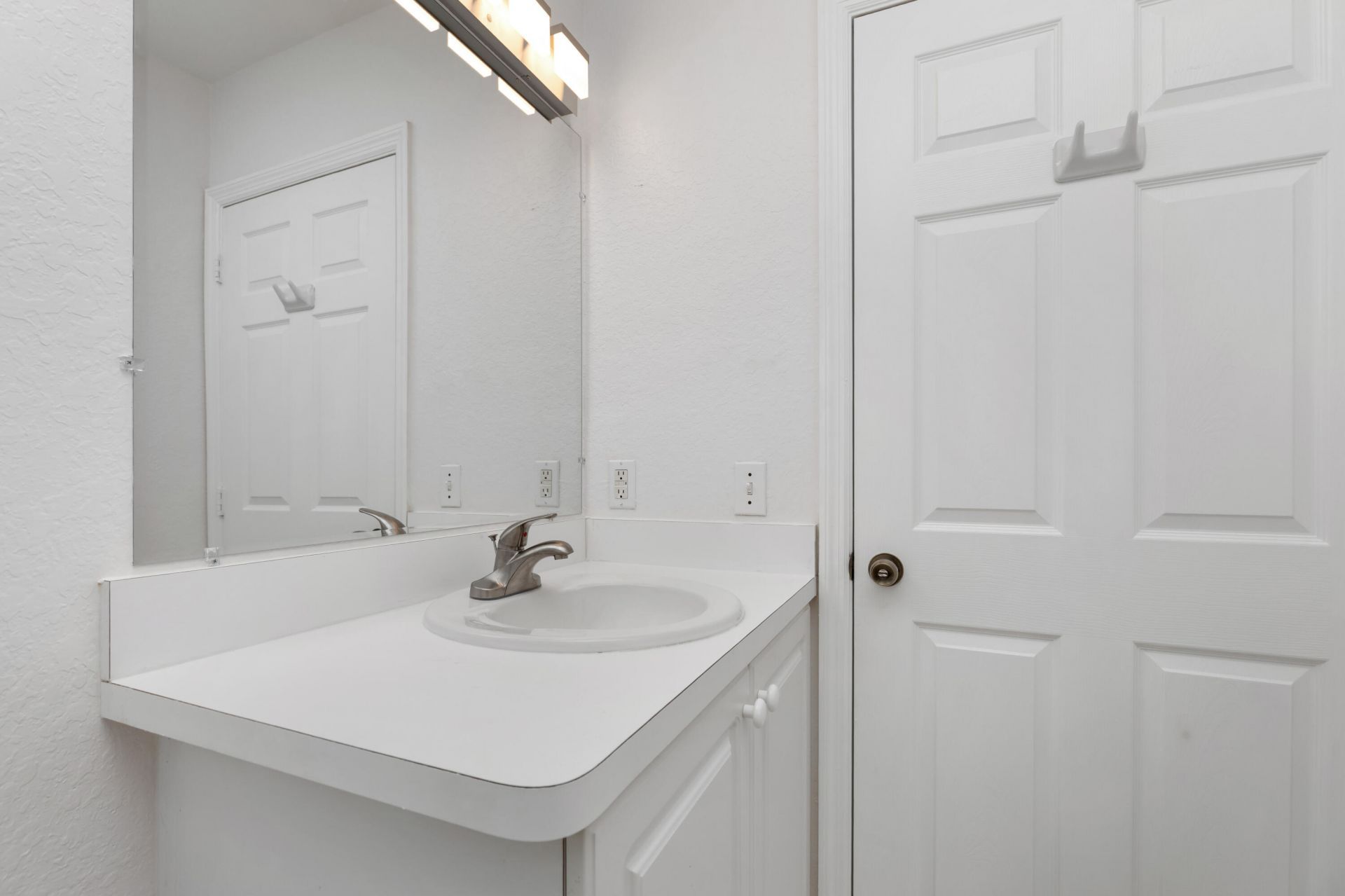 22 SW 6th Street, Unit 1, Hallandale Beach, FL 33009 Photo