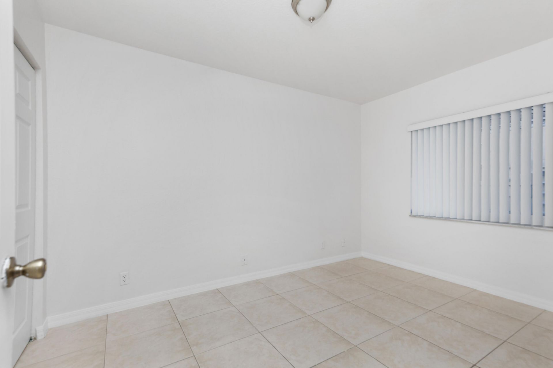 22 SW 6th Street, Unit 1, Hallandale Beach, FL 33009 Photo