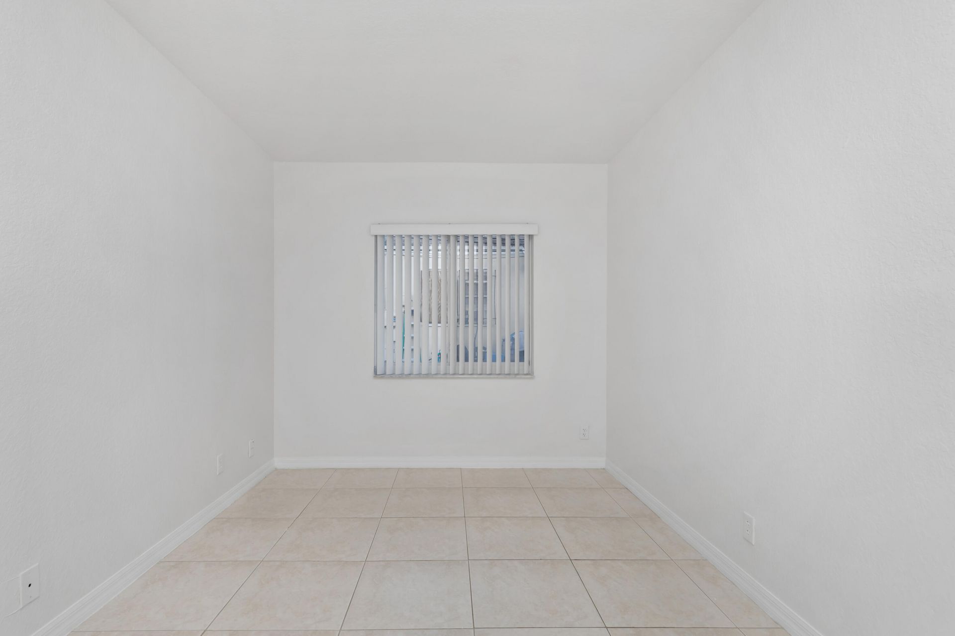 22 SW 6th Street, Unit 1, Hallandale Beach, FL 33009 Photo