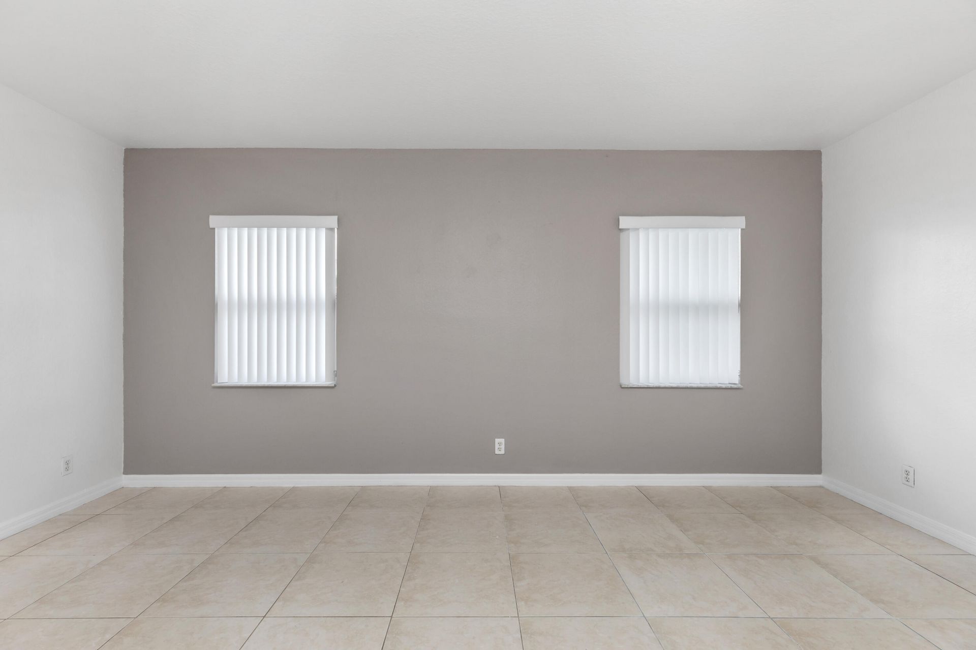 22 SW 6th Street, Unit 1, Hallandale Beach, FL 33009 Photo