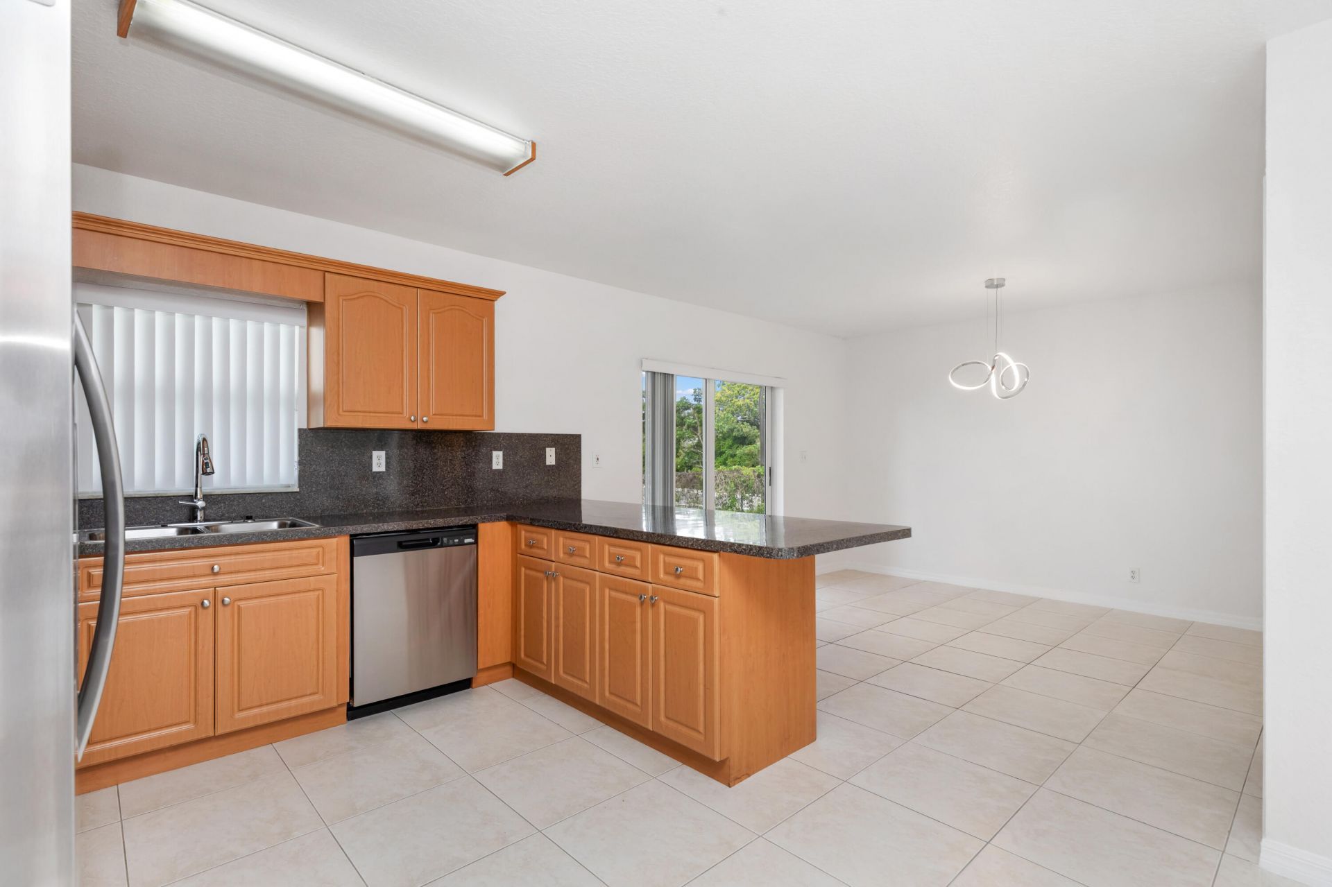 22 SW 6th Street, Unit 1, Hallandale Beach, FL 33009 Photo