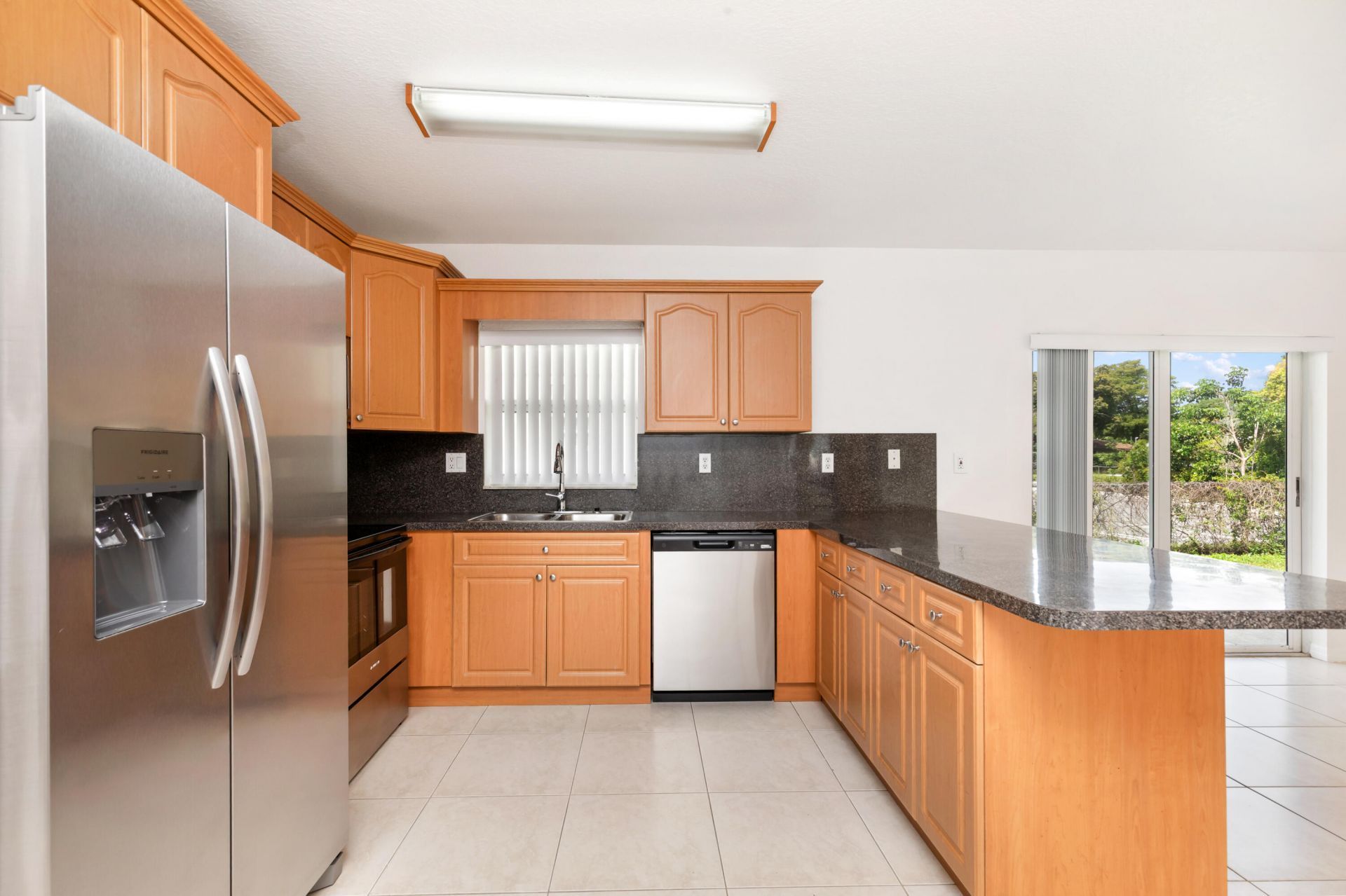 22 SW 6th Street, Unit 1, Hallandale Beach, FL 33009 Photo