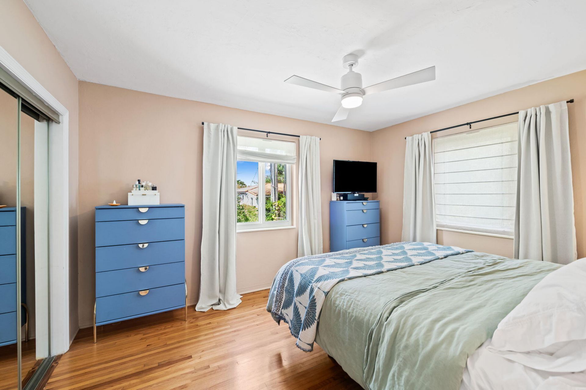 2135 SW 26th Street, Miami, FL 33133 Photo