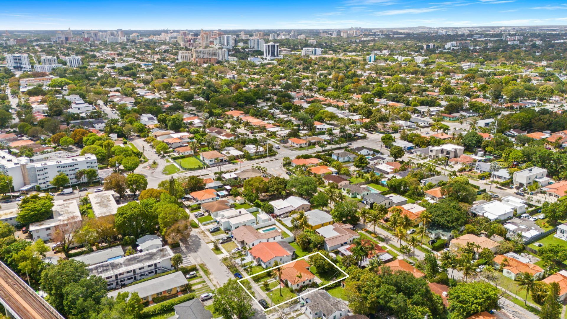 2135 SW 26th Street, Miami, FL 33133 Photo