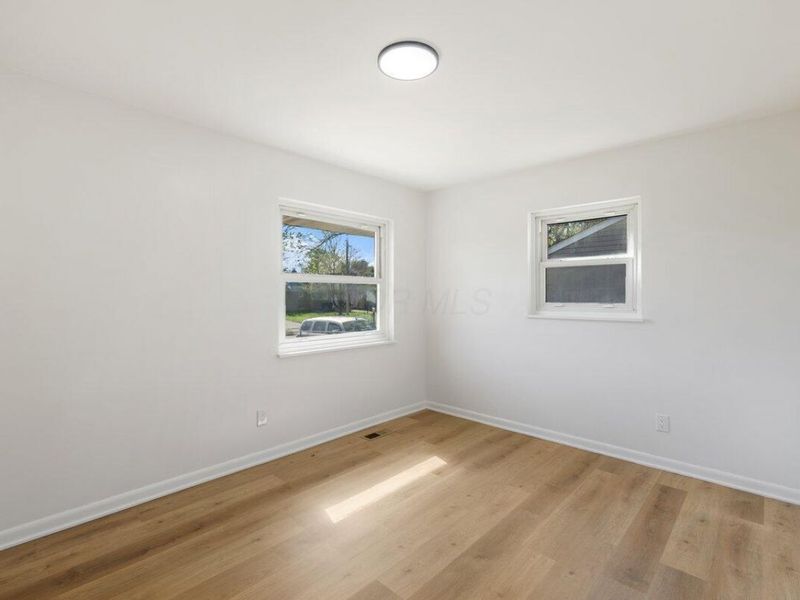 689 Georgian Drive , Columbus, OH 43228 Photo 13