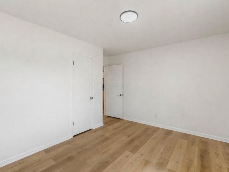 689 Georgian Drive , Columbus, OH 43228 Photo 14