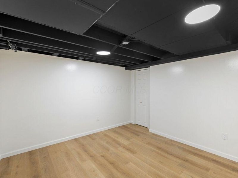 689 Georgian Drive , Columbus, OH 43228 Photo 18