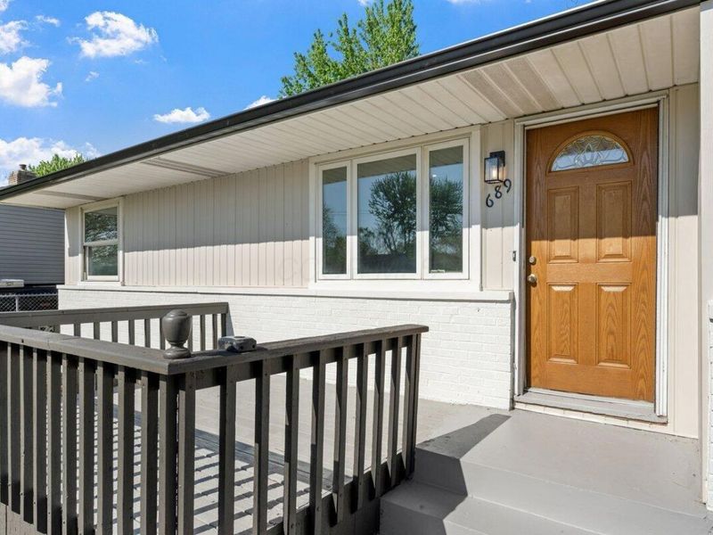 689 Georgian Drive , Columbus, OH 43228 Photo 2