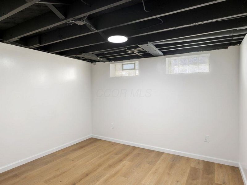 689 Georgian Drive , Columbus, OH 43228 Photo 21