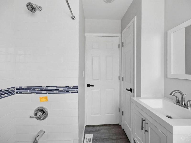 5866 Kennedy Avenue, Cincinnati, OH 45213 Photo 12