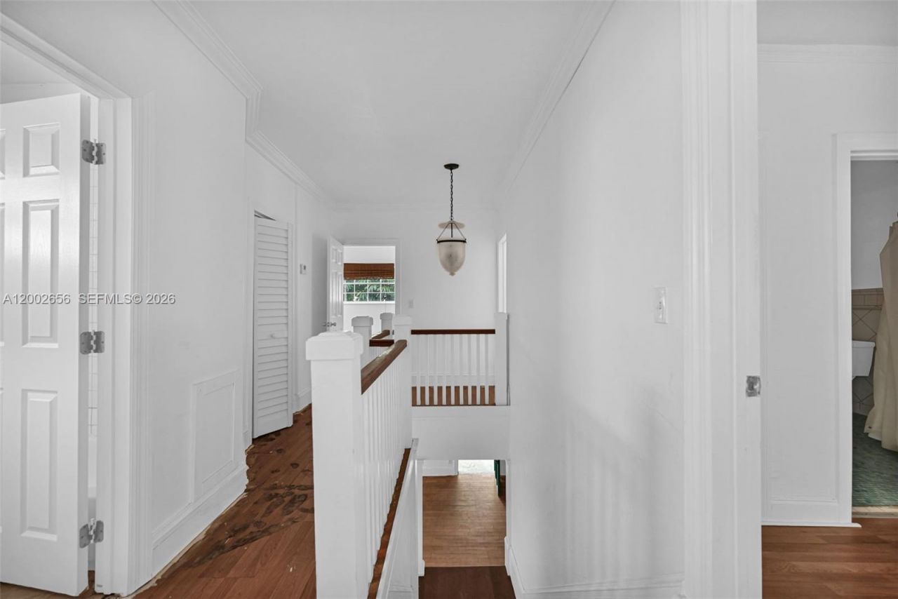 452 NE 30th St , Miami, FL 33137 Photo