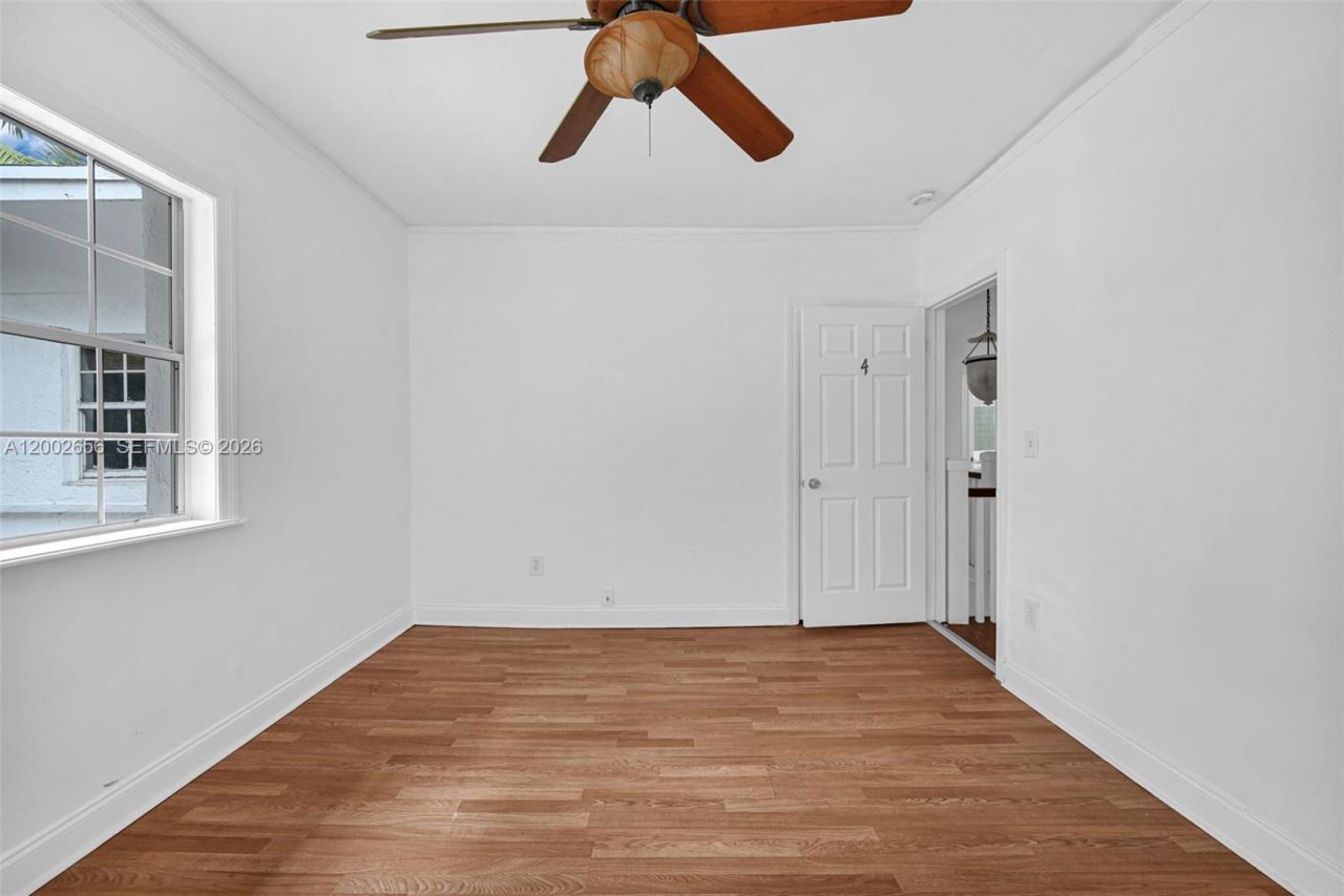 452 NE 30th St , Miami, FL 33137 Photo