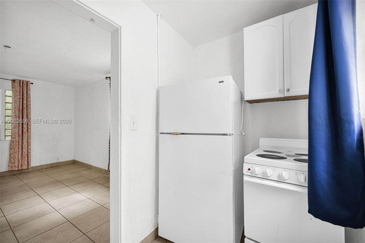 452 NE 30th St , Miami, FL 33137 Photo