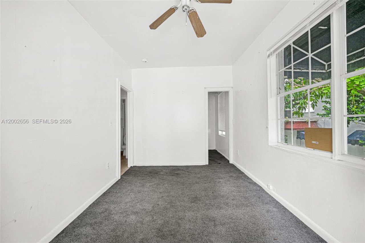 452 NE 30th St , Miami, FL 33137 Photo