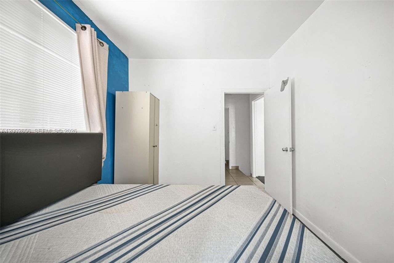 452 NE 30th St , Miami, FL 33137 Photo