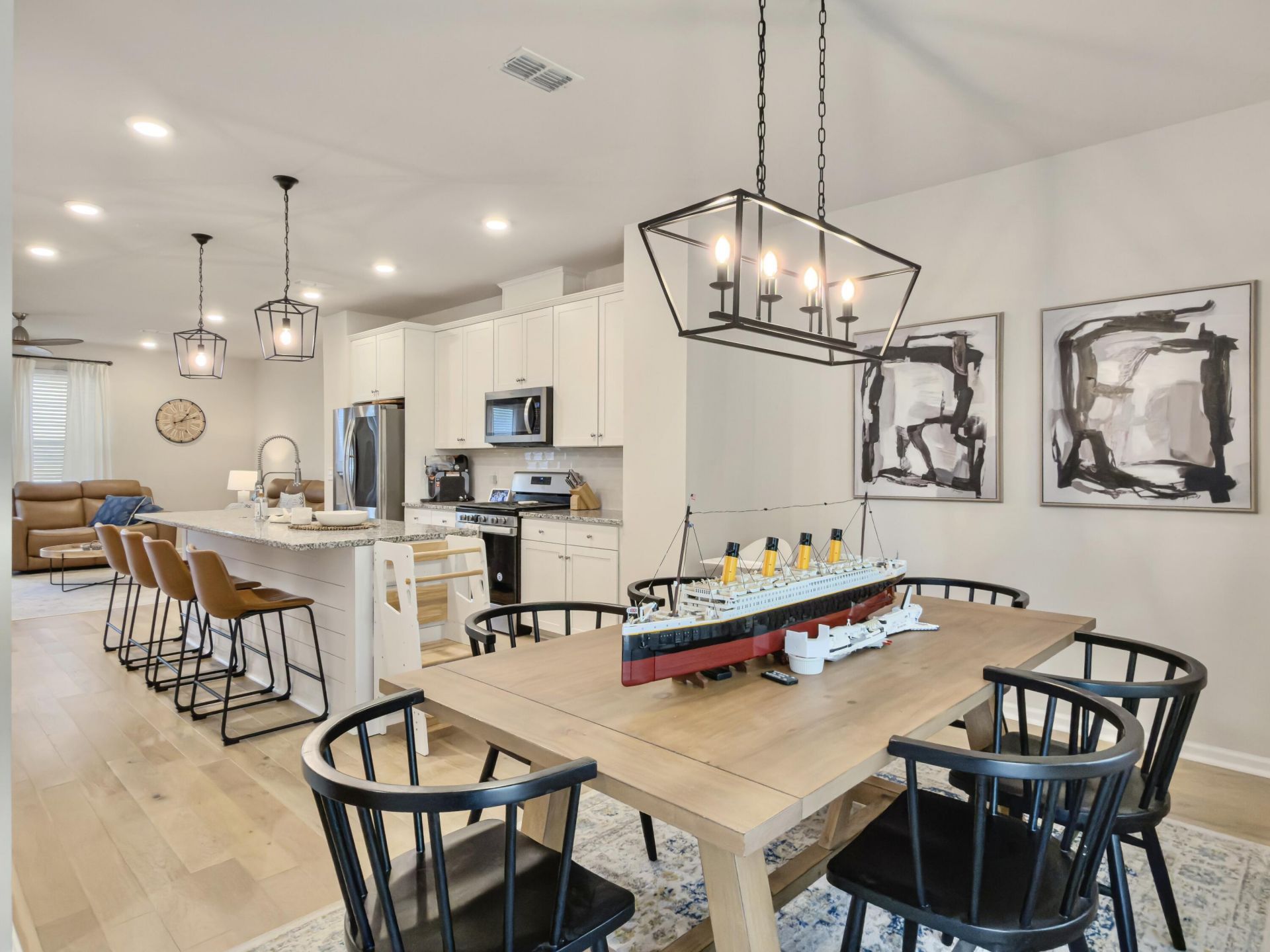 207 Harlequin Alley Photo 10