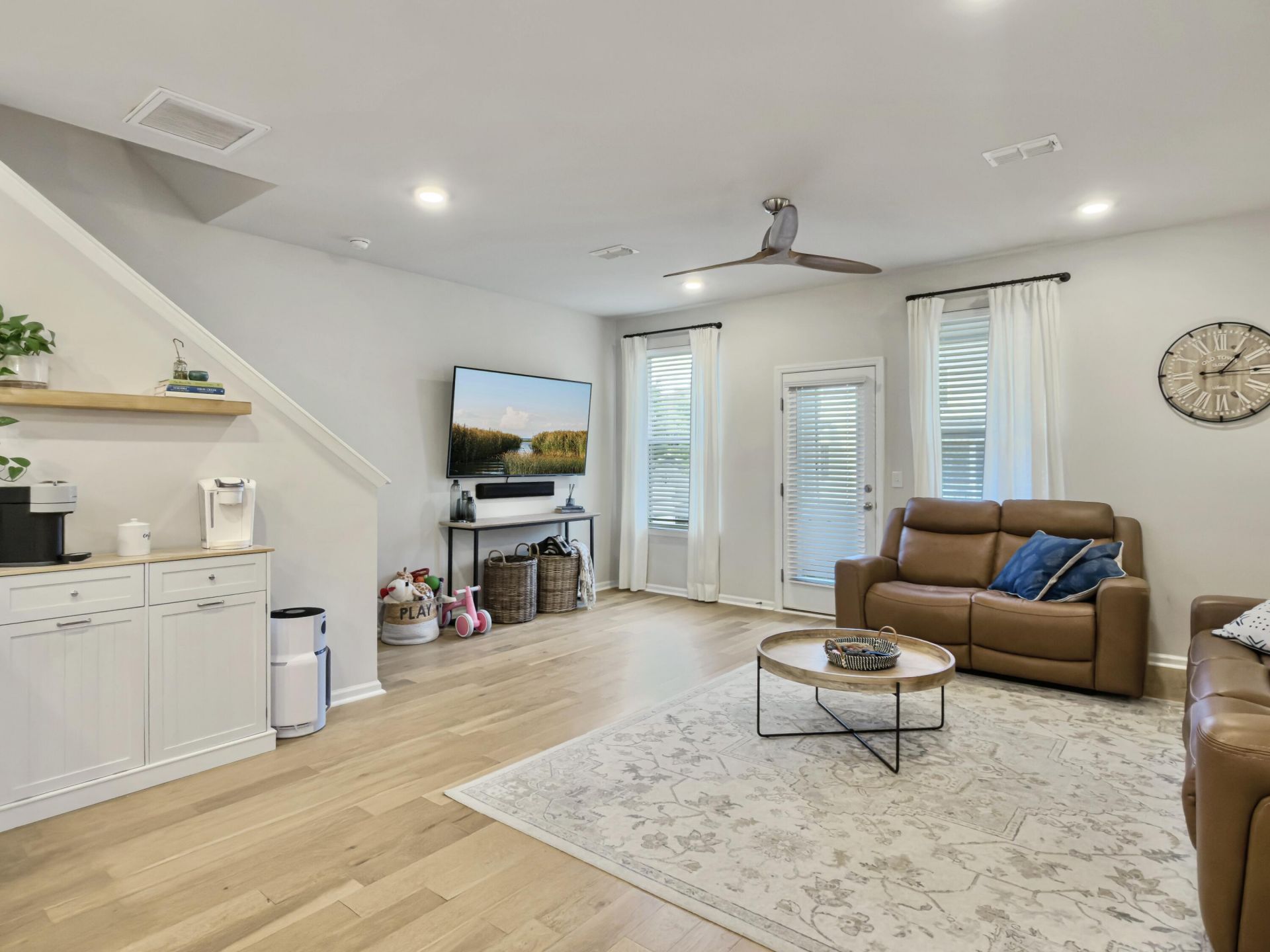 207 Harlequin Alley Photo 21