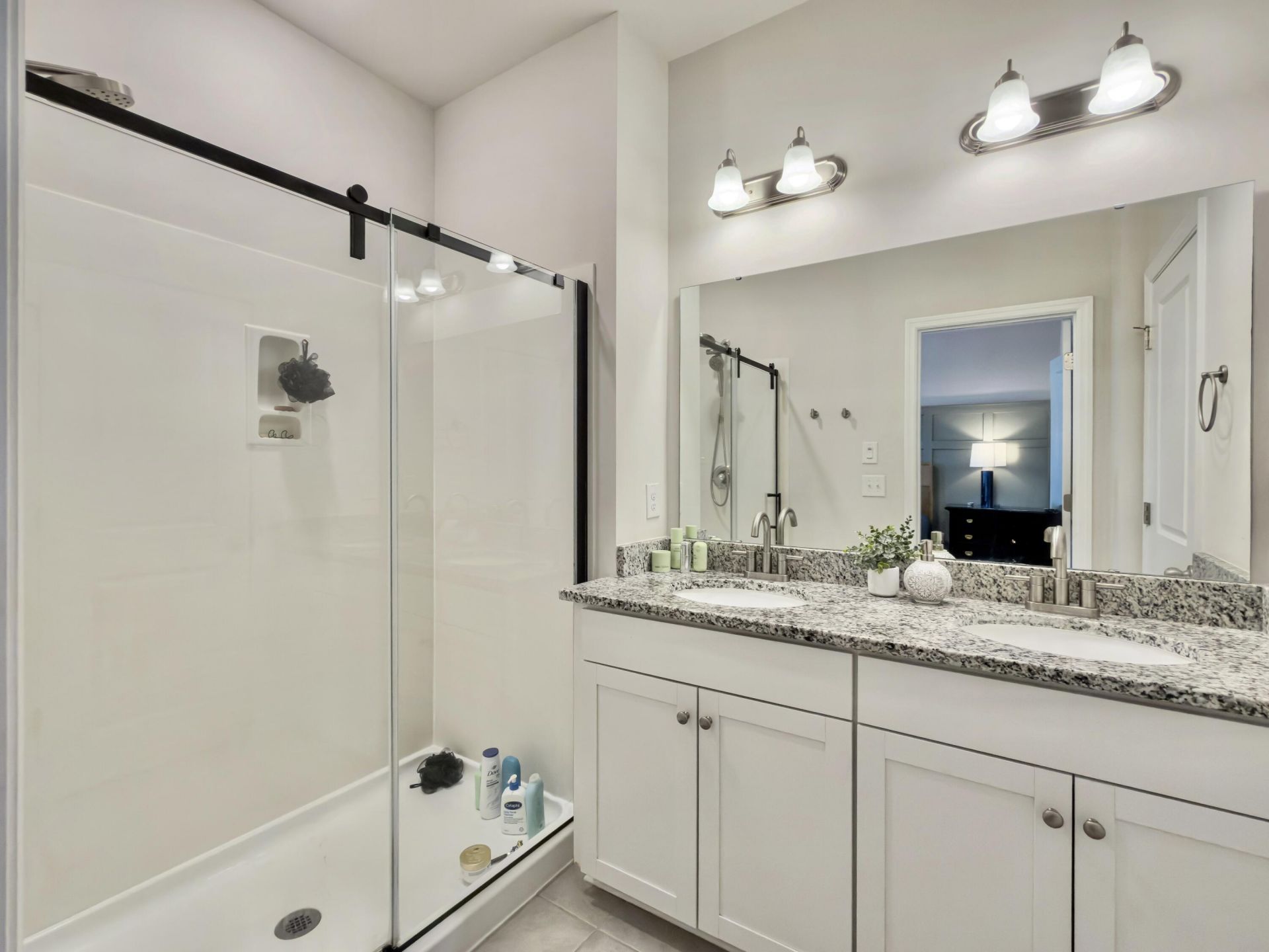 207 Harlequin Alley Photo 38