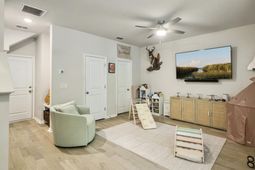 207 Harlequin Alley photo 4