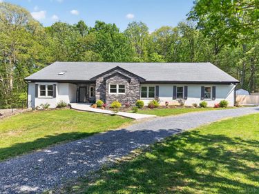 1161 Deer Creek Drive, Bedford, VA 24523