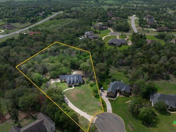 142 Carriage Court, Bastrop, TX 78602