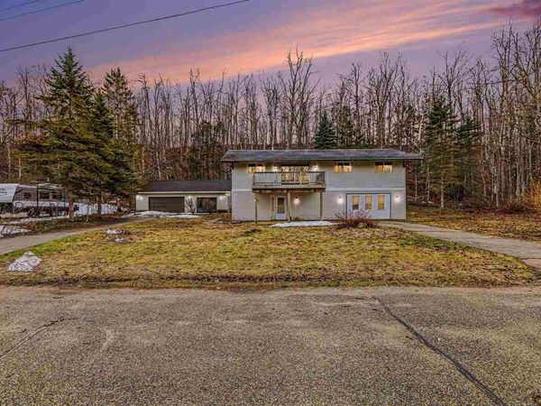 6586 Michigan Shores Drive, Charlevoix, MI 49720
