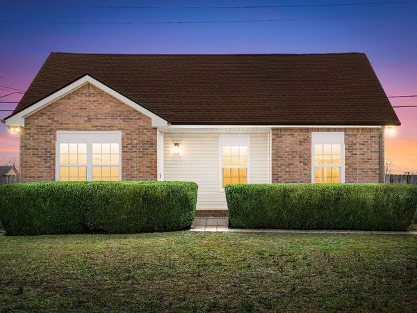 262 Moncrest Dr , Clarksville, TN 37042