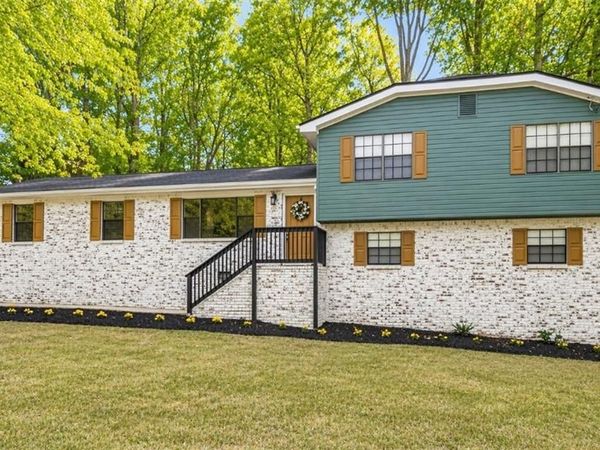 8310 Creek Street , Jonesboro, GA 30236