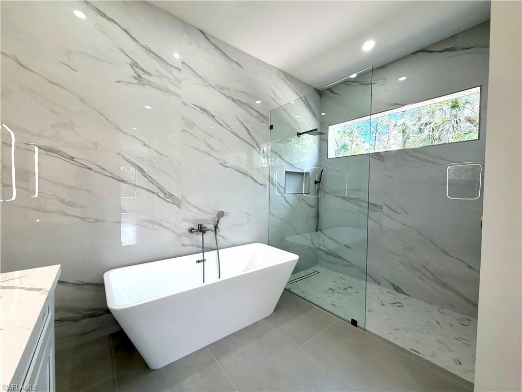 4283 10th St Ne, Naples, FL 34120 Photo